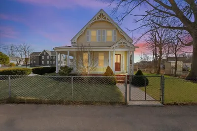 14 Harrison Ave 1