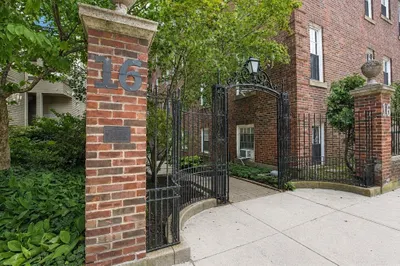 16 Chauncy St #B 1