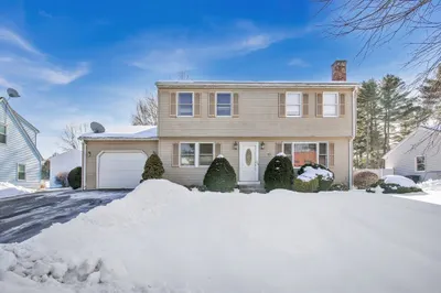 13 Greentree Cir