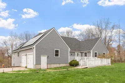 184 Pleasantdale Rd 1