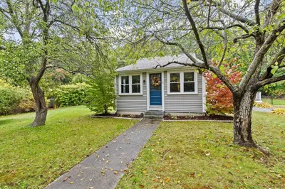 122 Brook Rd 1