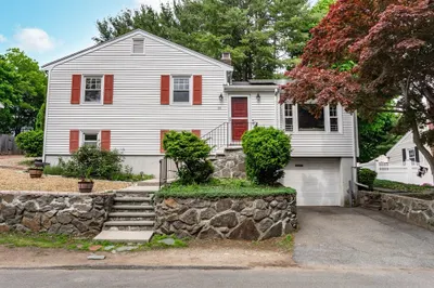 34 Dona Road