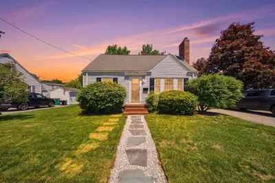 130 Dean St 1
