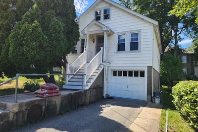 35 Bowker St 1
