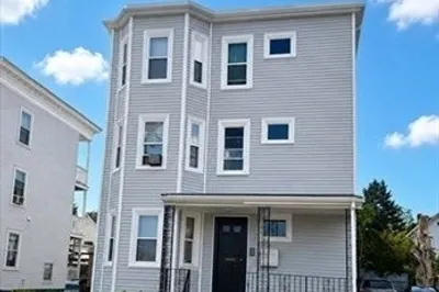 49 Camden St 1