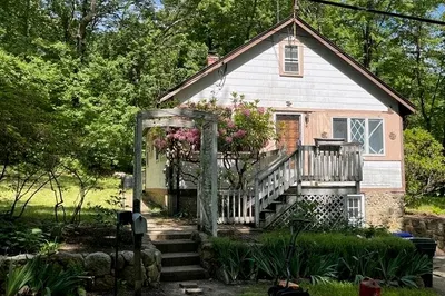 50 Hayward St