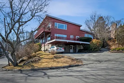 26 Stony Brook #B 1
