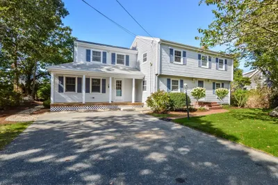 12 Highcrest Road 1