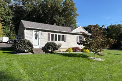 30 Feeding Hills Rd 1