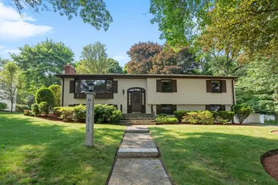 11 Taft Drive 1