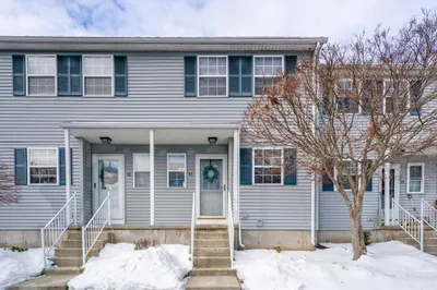 45 Waters Edge Dr #45 1