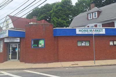 165 Belgrade Avenue 1
