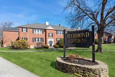 33 Hammond Pond Pkwy #1 1