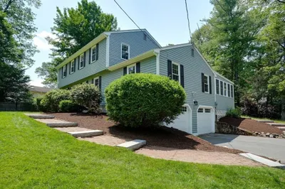 216 Davis St 1