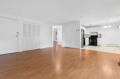 50 Farrwood Ave #Unit 9 1