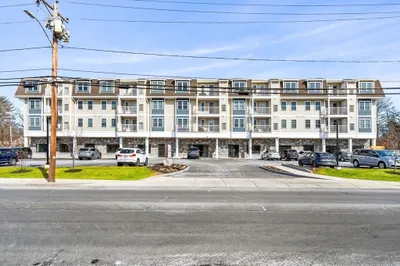 2230 Main St #100 1