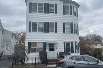 209 Pilgrim Ave #3