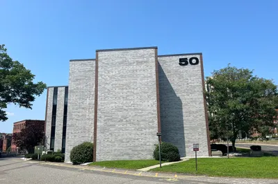 50 Maple St 1