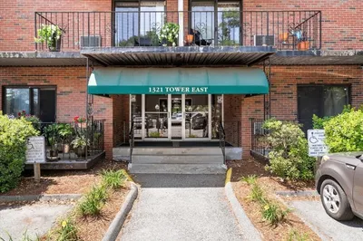 1321 Worcester Road #505