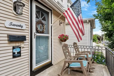 22 Lancaster Ave 1