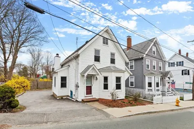 105 Centennial Ave 1