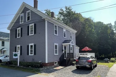10-12 Hales Ct