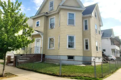 27 Medford St #1