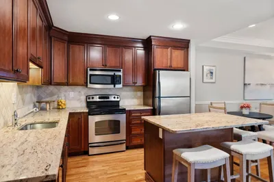 12 Russell Rd #404
