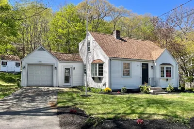 69 Brookside Rd