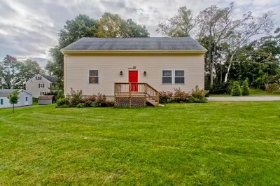 6 E Alford St 1