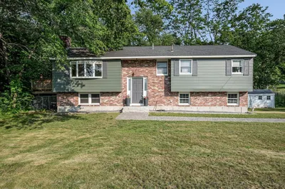 128 Old Westford Rd