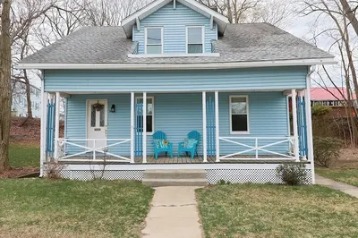 21 Trenton St