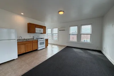 3 Webster St #5