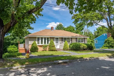 58 Wedgewood Rd