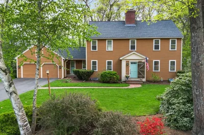 6 Shannon Circle 1