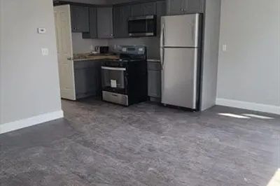 108 Grant St #1 1