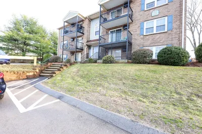 610 S Franklin St #B202 1