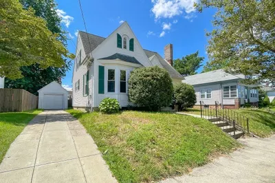 40 Ansel Ave 1