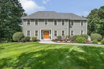 4 Nashoba Dr 1