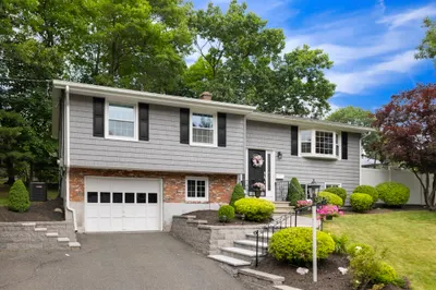 25 Catherine Dr