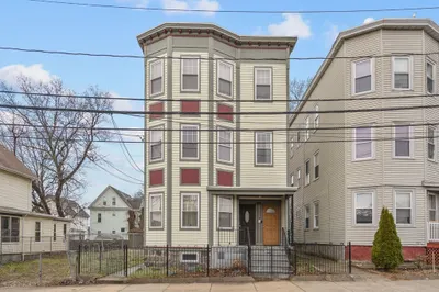 41 Standish St #2