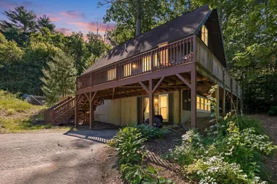 93 Beaver Lake Rd 1