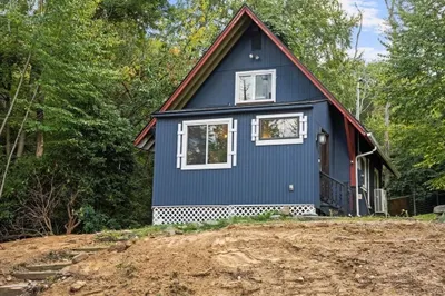 7 Sheila Dr 1