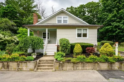 38 Maplewood Ave 1