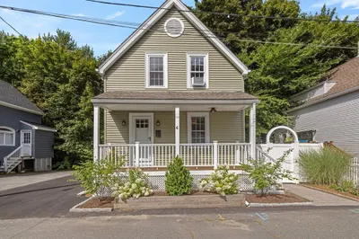 4 Webster Court