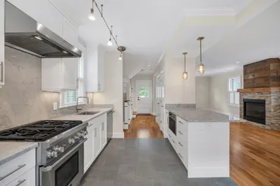 2 Kenway St 1