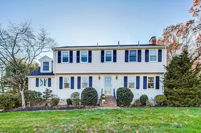 121 Magnolia Dr 1