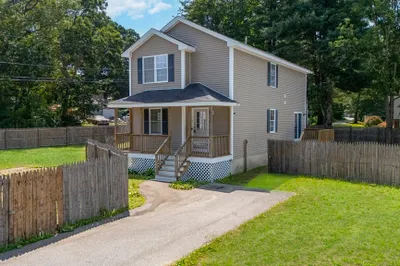 6 Grove Ave 1