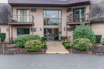 147 Sylvan Street #1B 1