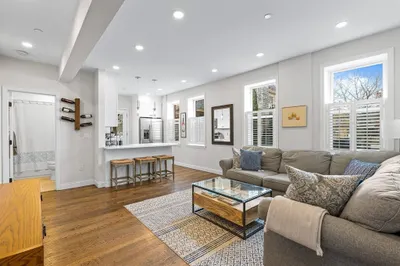3 Roslin Street #1